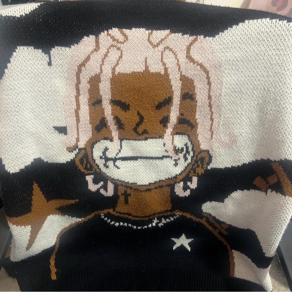 SHEIN Black and White Graphic Sweatshirt